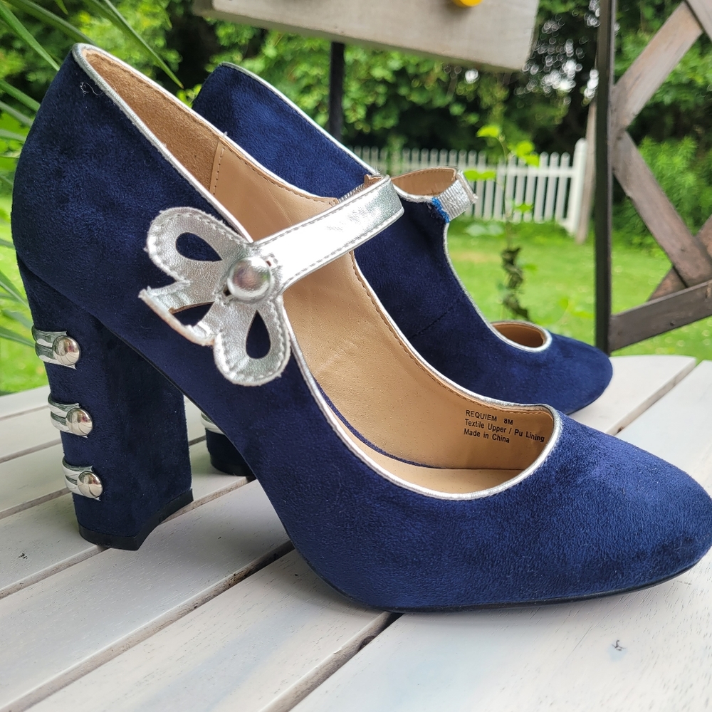 Penny Loves Kenny Requium Size 8 Navy/Silver Block Heel Almond Toe Retro Feel